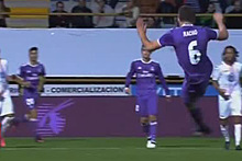 Защитник «Реала» забил гол «ножницами» в девятку