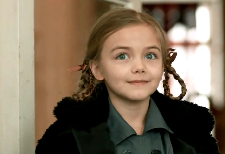 Сериал другие цыганка злата. Маленькая девочка предсказывает будущее как называется. Марта тимофеева гоголь. А. Марта кесслер тимофеева.