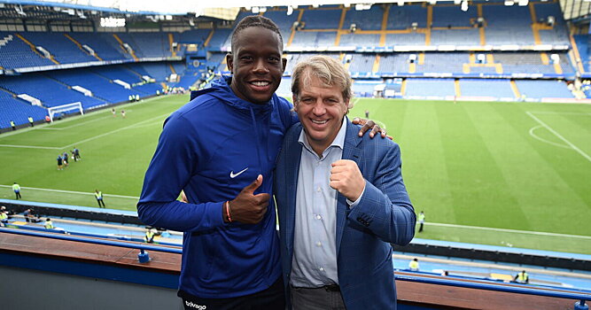 «Челси» при Боули потратил на трансферы больше миллиарда долларов. Кайседо – самый дорогой, Мудрик – в топ-5