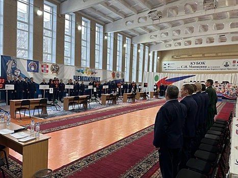 В Омске прошел чемпионат воздушно-десантных войск по гиревому спорту