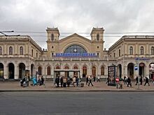 Забытый пакет едва не помешал работе центрального автовокзала в Петербурге