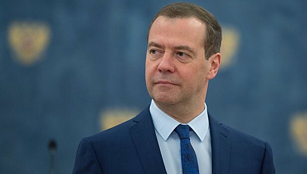 Медведев поздравил победителей "Премии Рунета 2017"