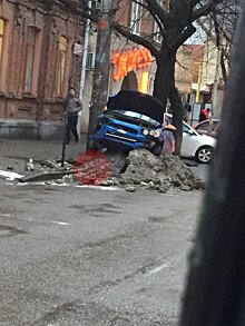 Водитель арендованного автомобиля спровоцировал массовую аварию в Краснодаре