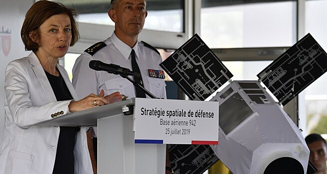 Франция отправит боевые лазеры в космос