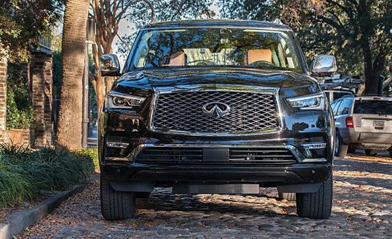 Infiniti QX80 2018 — новый дизайн на старый каркас. Что изменилось после рестайлинга?