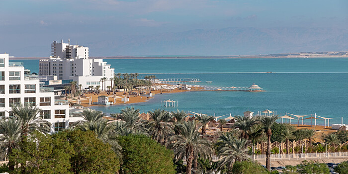 Главные новости за ночь: открытые границы Израиля, лечение Саакашвили и шокирующая внешность Тома Круза