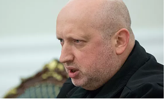 Турчинов обвинил Украину в финансировании России