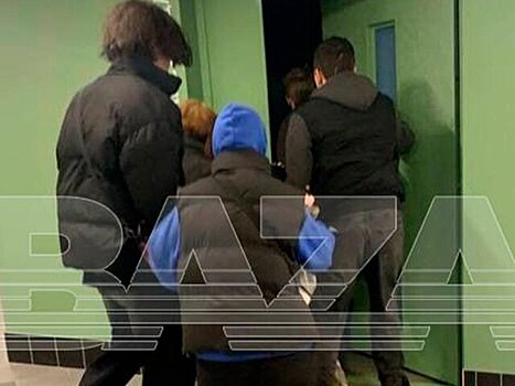 Школьнику, над которым надругались одноклассники в Ижевске, помогают кризисные психологи