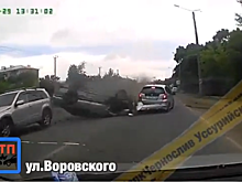 Попытка обгона закончилась серьезным ДТП в Уссурийске