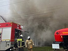 В Кузнецке 24 человека тушили пожар на улице Кирова