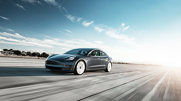 Tesla Model 3 попала в топ самых безопасных автомобилей