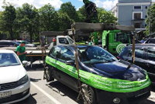 В первом полугодии импорт автомобилей в РФ снизился на треть