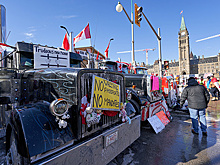 "Конвой свободы". Дальнобойщики Канады выступают против паспортов вакцинации