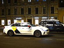 В Петербурге ГИБДД поймало 13 таксистов без водительских прав
