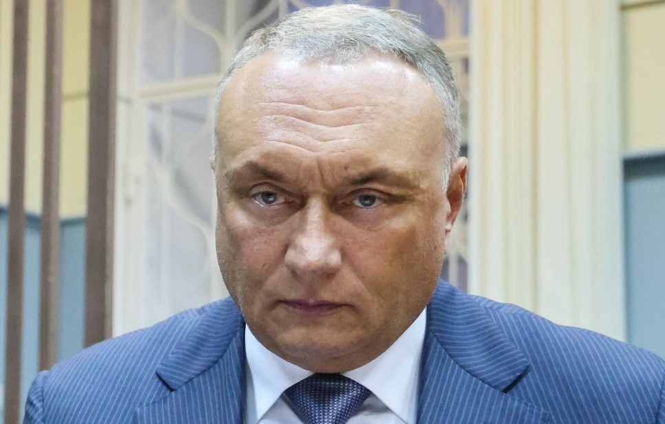 Сенатор Савельев указал в документах, что не женат