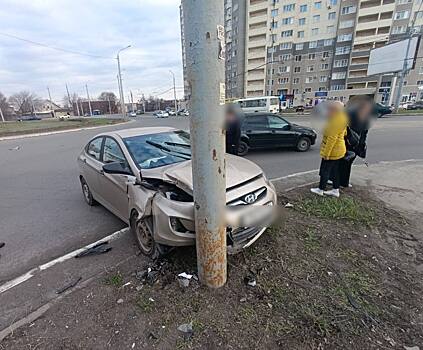 В Оренбурге на Лесозащитной столкнулись «Чанган» и «Хендай», есть пострадавшая