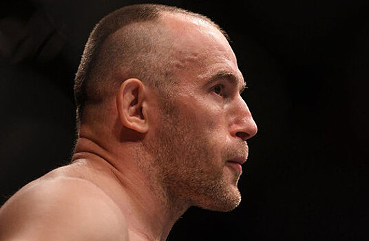 Бойцы Олейник и Даукаус провели дуэль взглядов накануне турнира UFC Vegas 19