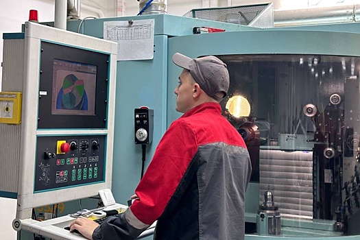 Антон Емельяненко с рабочим визитом посетил Новокуйбышевск