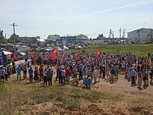Фотофакт: митинг против строительства комплекса по утилизации отходов прошел в Камбарке