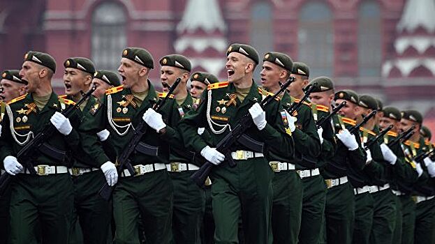 Трансляцию парада на Красной площади посмотрели 12,6 миллиона россиян