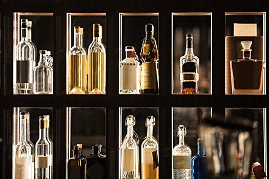 Во Франции продана самая дорогая в мире бутылка рома