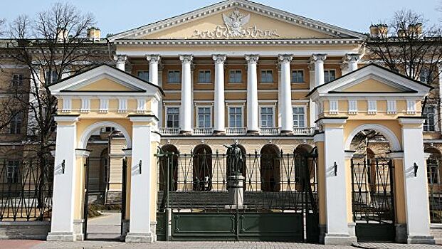 Глава комитета Петербурга по вопросам законности ушел в отставку