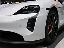 Porsche показала электрокар Porsche Taycan GTS