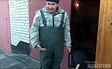 Курск. Владельцы подтопленных гаражей пытаются спасти заготовки на зиму
