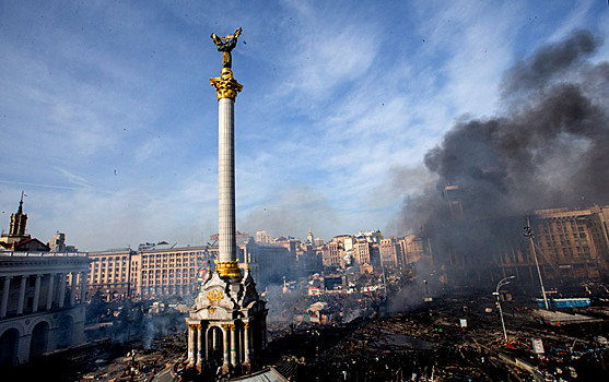 Площадь Независимости в Киеве. Февраль 2014 г.
