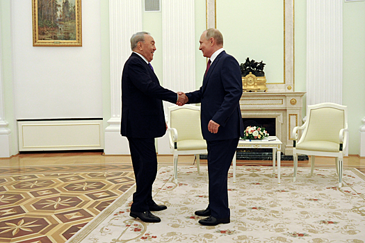 Путин уверен в развитии отношений с Казахстаном наилучшим образом