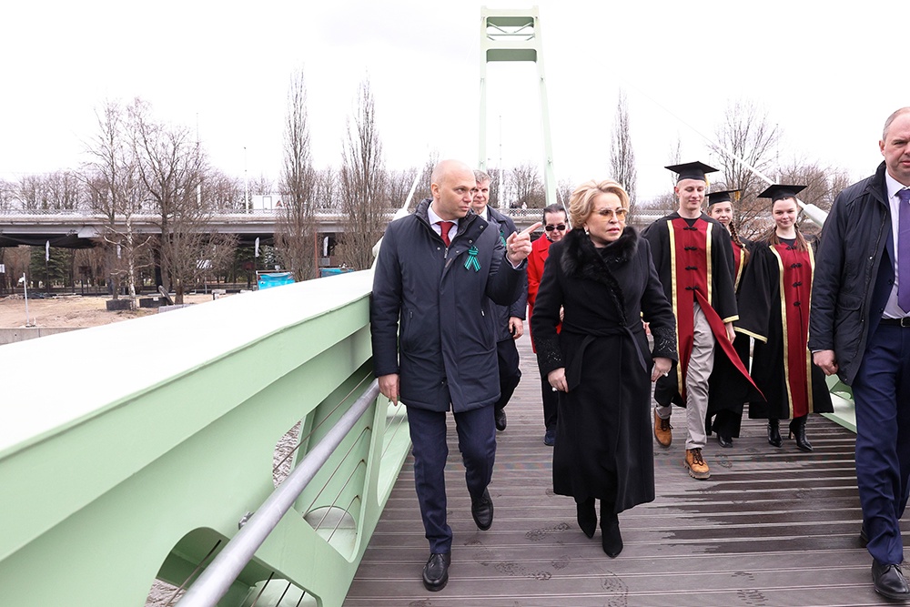 Валентина Матвиенко проверила транспортные объекты в Калининграде