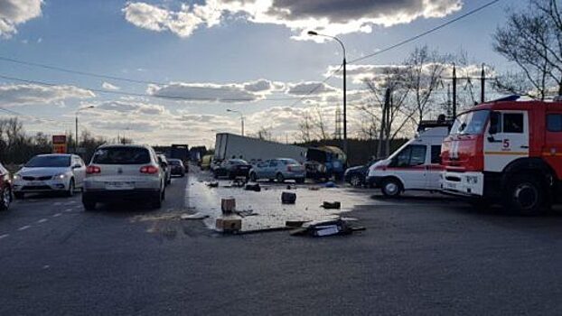 В тройном ДТП на объездной Орла пострадали два человека