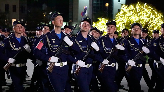 В Новороссийске прошла первая ночная репетиция Парада Победы