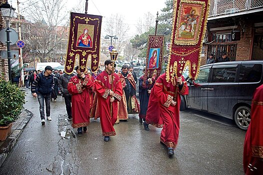 День Святого Саркиса: как армянский праздник отметили в Тбилиси