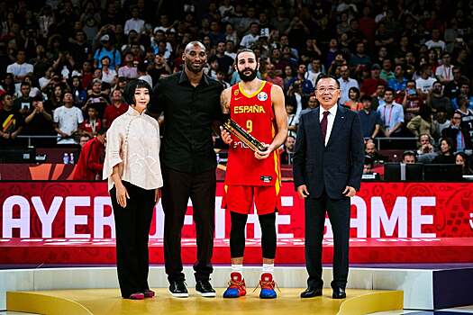 Кобе Брайант поздравил Рикки Рубио со званием MVP ЧМ по баскетболу