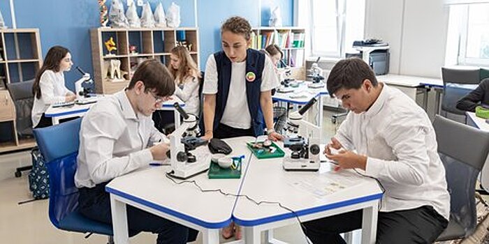 Столичные власти рассказали о роли больших школ в росте качества образования в Москве