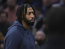 Энтони Дэвис о желании играть на «четверке»: «Дело не в самих позициях, просто быть центровым весь сезон тяжелее для тела»