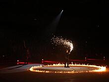 В Самаре для семей военнослужащих олимпийские чемпионы представили ледовое шоу "Щелкунчик"