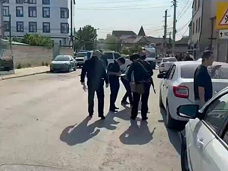 Три человека погибли в перестрелке в Махачкале