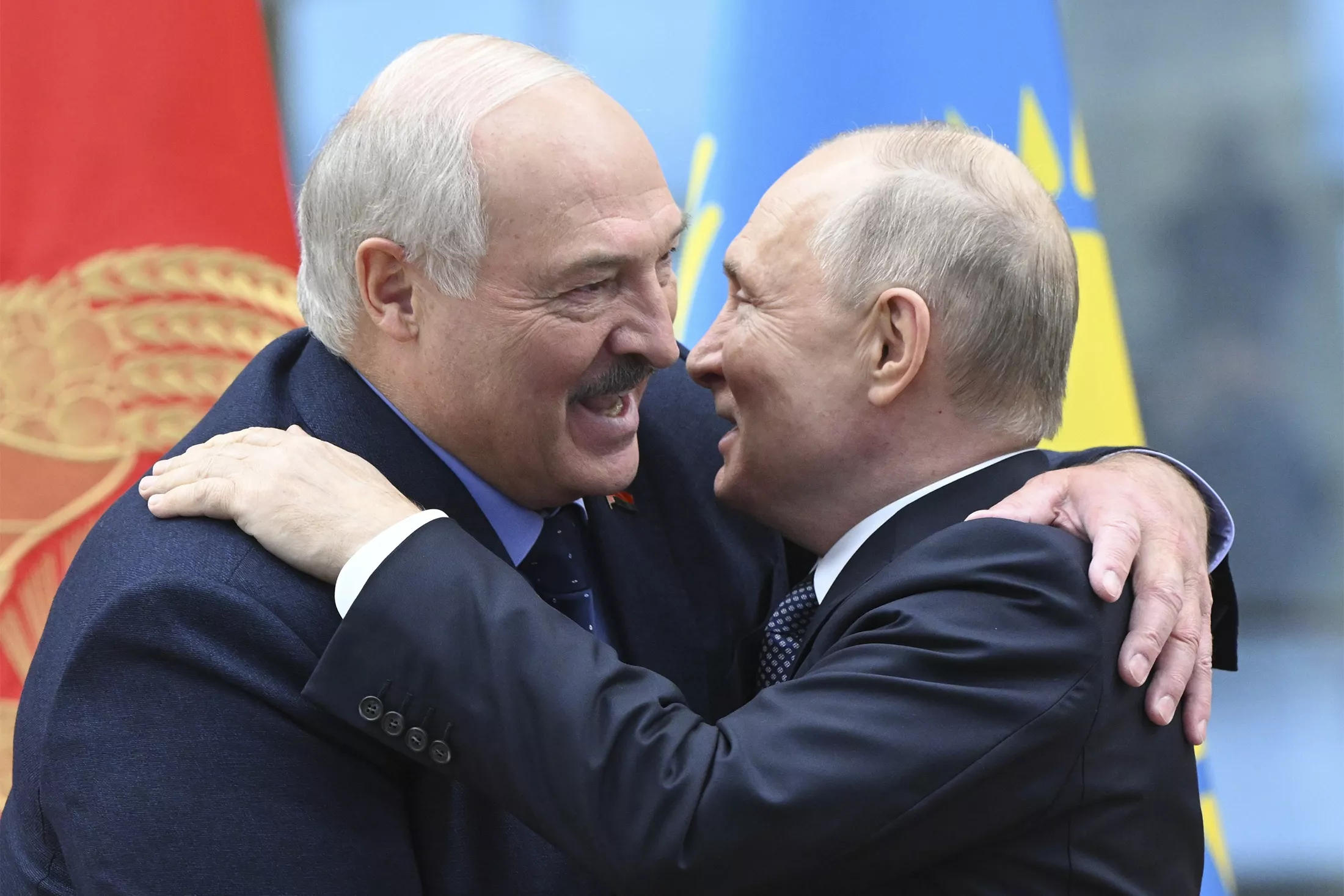 Лидеры России и Белоруссии продолжили общение после саммита ОДКБ