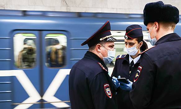 Мужчина ударил ножом подростка в метро Москвы