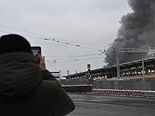 Двоих людей задержали из-за пожара на складе в Москве