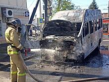 В Курске выгорела маршрутка