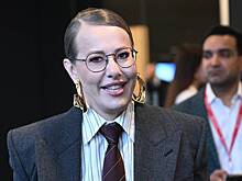 Собчак высмеяла кокошники на прямой линии с Путиным