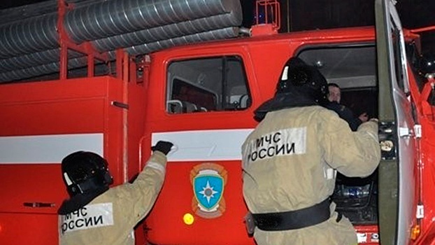 Площадь пожара в трехэтажном доме в Новой Москве увеличилась до 500 квадратных метров