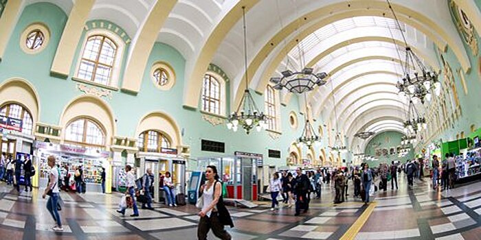 Вокзалы на Комсомольской площади работают в штатном режиме, эвакуация не проводилась
