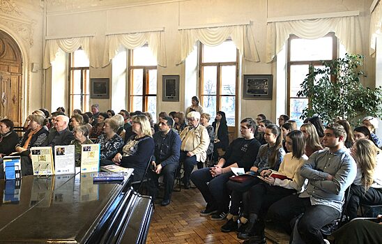 Предложения от Сократа: лекцию по философии прочитали в Пушкинской библиотеке