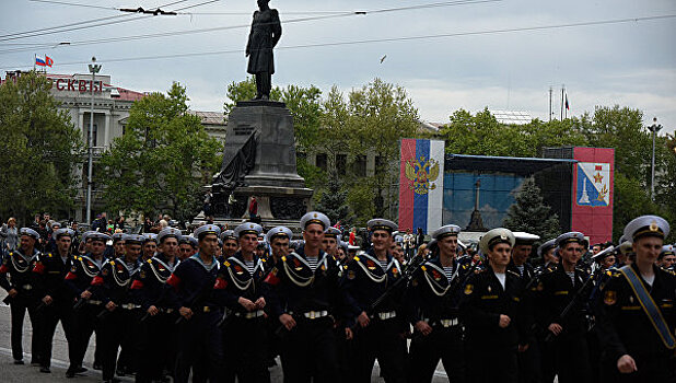 Около 250 тысяч туристов участвовали в праздновании Дня Победы в Севастополе