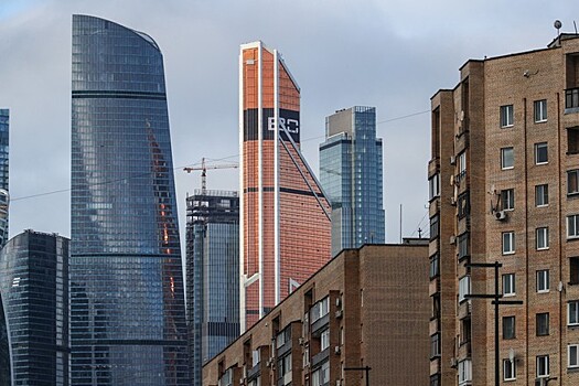 Рабочий погиб под рухнувшей стеной в Москва-Сити