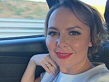 7-летняя дочь звезды Comedy Woman Татьяны Морозовой примерила туфли знаменитой мамы